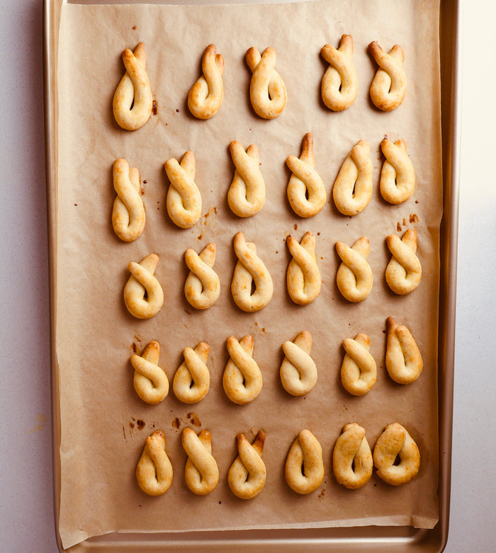 Bake Traditional Greek Koulourakia at Home